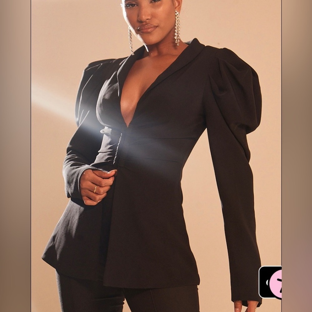 Sold Pretty Little Thing Black Blazer